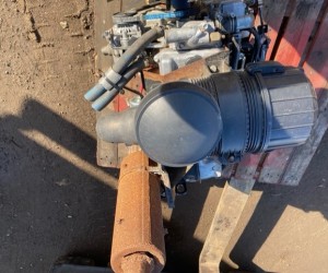 Isuzu_engine_3.jpg