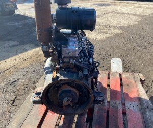 Isuzu_engine_4.jpg