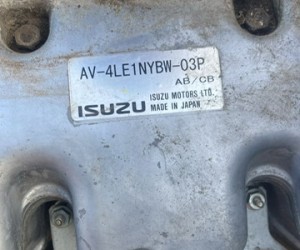 Isuzu_engine_5.jpg